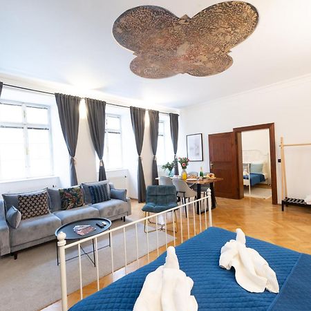 Best Price & Location - Historic Square Residency Praga Esterno foto